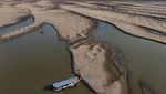 Foto Terkini Sungai Amazon Brasil yang Dilanda Kekeringan Parah