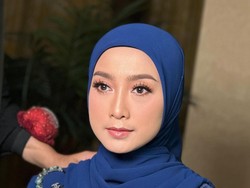 Adu Gaya Makeup Selebriti di Pelantikan Anggota DPR RI, Nude hingga Glamor
