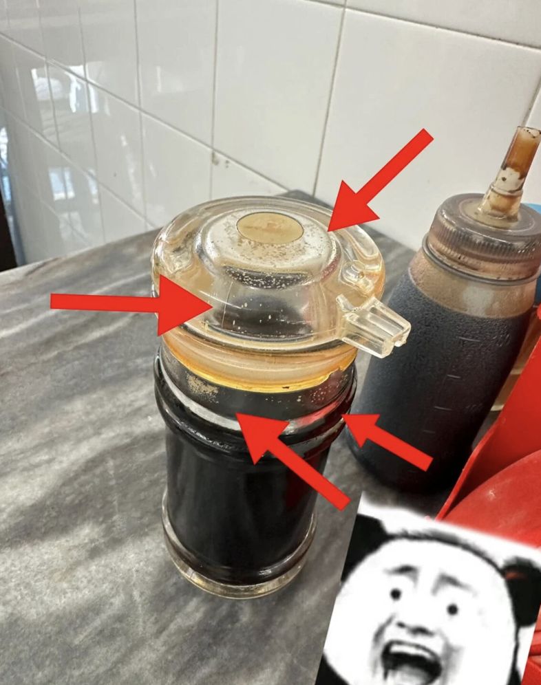 Hati-hati Bintik Putih di Botol Kecap Asin Pertanda Bahaya Ini!