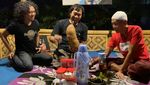 Gaya Kuliner Seru Komeng, Cicip Durian hingga Ayam Woku!