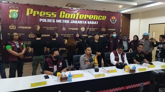 Konper Polres Metro Jakbar terkait kasus narkoba artis Andrew Andika