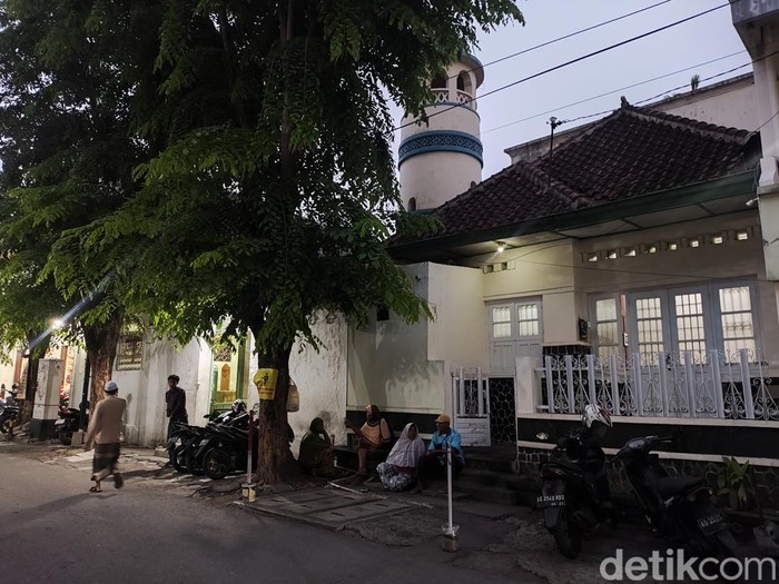 Masjid Riyadh Kota Solo, lokasi acara Haul Al Habib Ali bin Muhammad Al-Habsyi ke-113. Dipotret Kamis (26/9/2024).