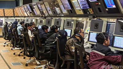 Mengintip Ruang Pemandu Lalu Lintas Udara Bandara Soekarno Hatta