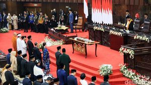 Potret Jokowi Hadiri Pelantikan Anggota MPR/DPR/DPD Periode 2024-2029