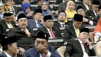Jadi, saya pribadi selalu awas gitu. Wah, jangan sampai pas, mohon maaf, itu kan di dalam dingin sekali, kadang sesegar-segarnya kita, itu bisa ngantuk, benar, ungkap Pasha Ungu. Foto: dok. channel youtube MPRGOID