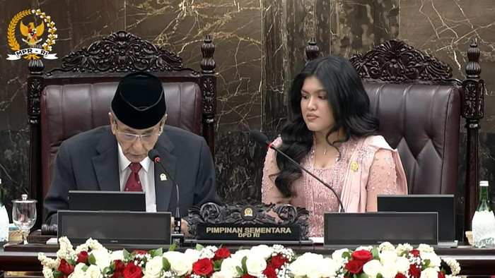Pimpinan DPD sementara (dok. YouTube MPR)