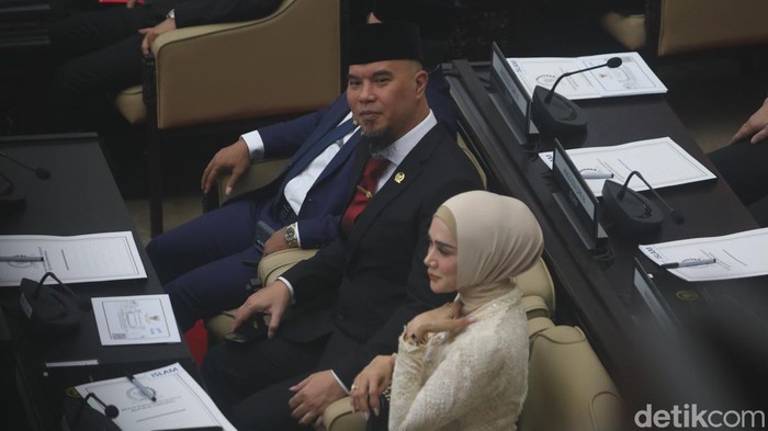 Potret Deretan Artis yang Dilantik Jadi Anggota Dewan Sejumlah artis Indonesia dilantik sebagai anggota DPR untuk periode 2024-2029.