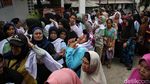 Pranomo Kampanye di Pesanggrahan, Bagikan Kupon Sembako Murah