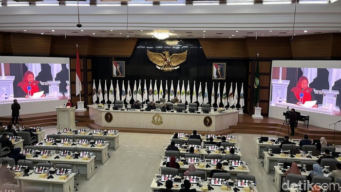 Rapat Paripurna DPRD Jabar yang berlangsung di Kantor DPRD Jabar, Selasa (1/10/2024).