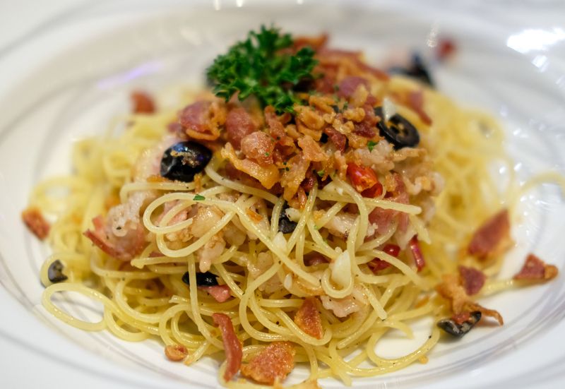 Resep Spaghetti Beef Bacon dan Bawang