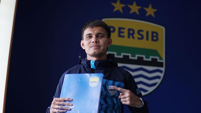 Rezaldi Hehanussa.