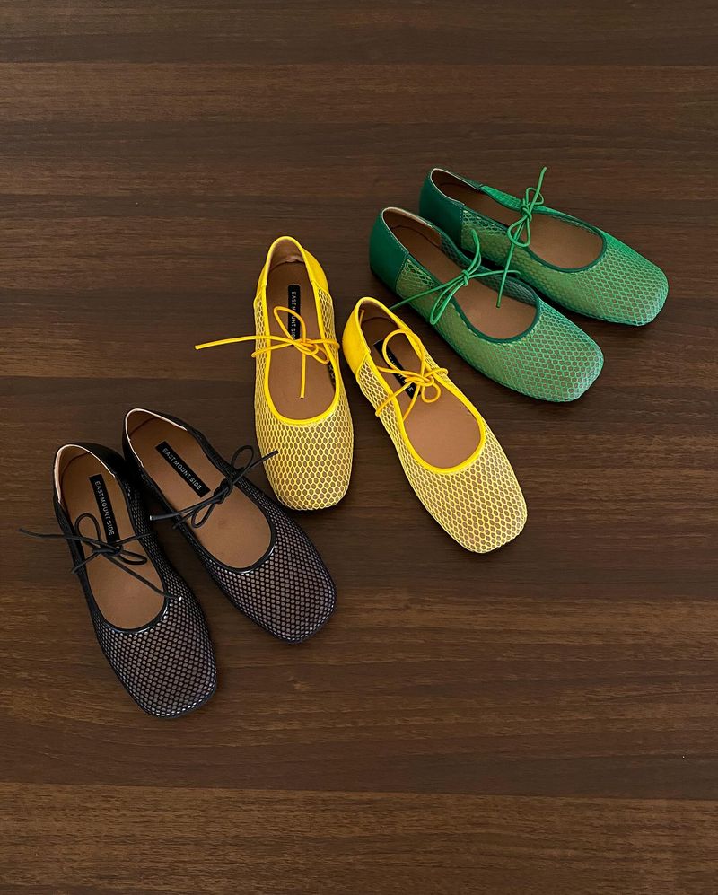 sepatu flats unik lokal