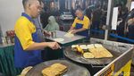Puas Cicip Ampiang Dadiah hingga Martabak Kubang Minang