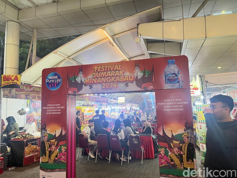 Seru! Di Festival Kuliner Ini Ada Ampiang Dadiah hingga Martabak Kubang Minang Seru! Di Festival Kuliner Ini Ada Ampiang Dadiah hingga Martabak Kubang Minang