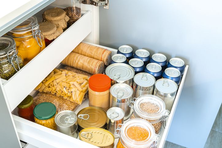 Muak Makanan di Kantor Selalu Hilang, Ternyata Dicuri Teman Sendiri