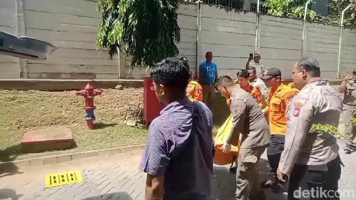 TKP mahasiswa Petra tewas diduga bunuh diri
