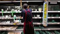 Topan diperkirakan kemudian bergerak melintasi ujung bawah Taiwan dan menyeberang ke Pasifik, kata Badan Cuaca Pusat (CWA).