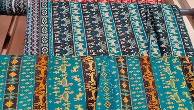 Batik NTT motif Flores. (IStimewa)