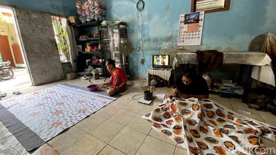 Geliat Produksi Batik Khas Kota Surabaya di Hari Batik Nasional