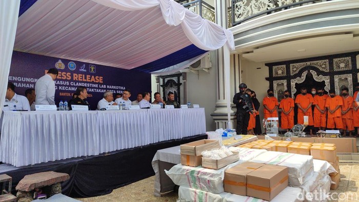 BNN ungkap kasus produsen narkoba di rumah mewah Kota Serang, Banten (Foto: Bahtiar/Detikcom)
