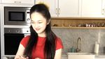 Cantik Bak Princess! Elea Anak Ussy-Andhika Masak Dumpling Kuah