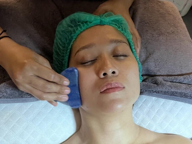 Facial berdasarkan alter ego