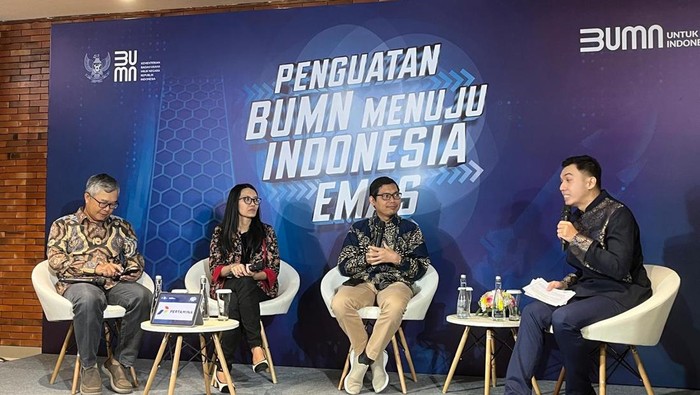 Group Head Corporate Transformation & Program Management Pelindo, Mona Yudika