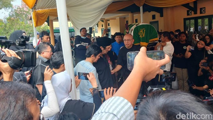 ikang fawzi ikang fawzi