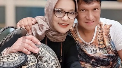 7 Foto Marissa Haque & Ikang Fawzi yang Menikah 38 Tahun, Kini Dipisahkan Maut