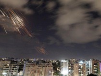 Luncurkan Ratusan Rudal, Seberapa Besar Skala Serangan Iran ke Israel?