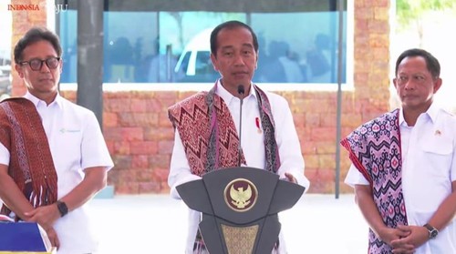 Jokowi meresmikan 7 PLBN di TTU, Rabu (2/10/2024). (YouTube Setpres)