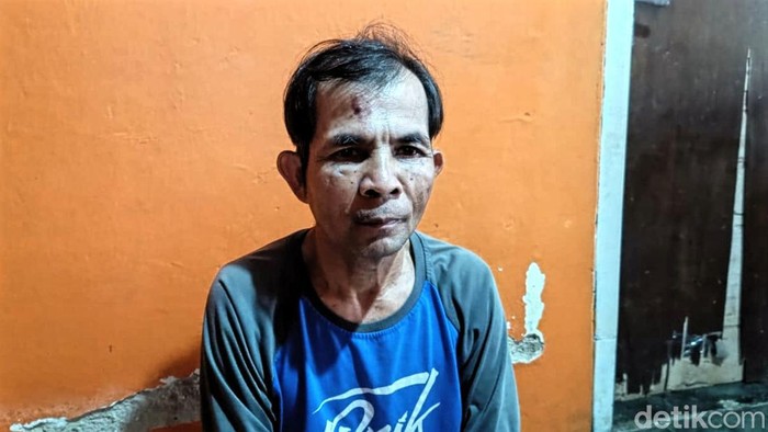 Jujun Junaedi (54), pria yang diduga dianiaya warga karena dituduh mencuri uang Rp 30 juta