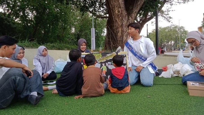 Kegiatan komunitas Save Street Child Sidoarjo.