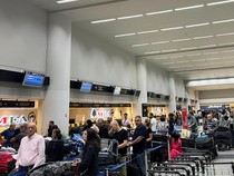 Bandara Beirut Masih Dipenuhi Penumpang Setelah Diserang Israel