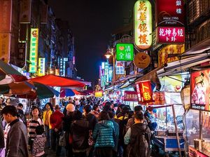 Seoul Ketiban Cuan, Belanja Turis Asing Melejit Hampir 60%