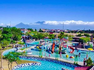 Wisata Kraton Waterpark Sidoarjo: Wahana, Harga Tiket dan Lokasi
