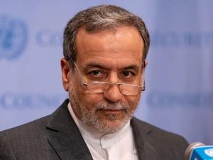 Iran Tuduh AS Lakukan Kejahatan Perang Usai Infrastruktur Vital Diserang