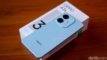 Semua audio dari panggilan telepon hingga musik terdengar keras dan jelas, bahkan di lingkungan yang padat atau bising. Foto: Adi Fida Rahman/detikINET