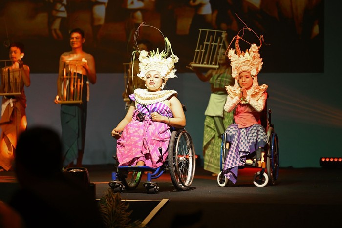 Para Siswa SLB Unjuk Pementasan di Gateways Study Visit Indonesia 2024