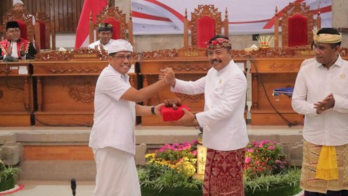 Pelantikan pimpinan DPRD Kabupaten Buleleng masa jabatan tahun 2024-2029, Rabu (2/10/2024).