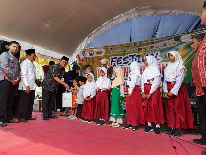 Pemkab Demak Beri Bantuan Anak Yatim