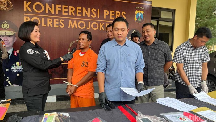 Penipuan di Mojokerto