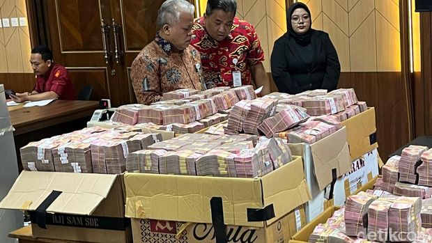 Potret Tumpukan Uang Rp 372 M yang Disita Kejagung di Kasus Korupsi Duta Palma