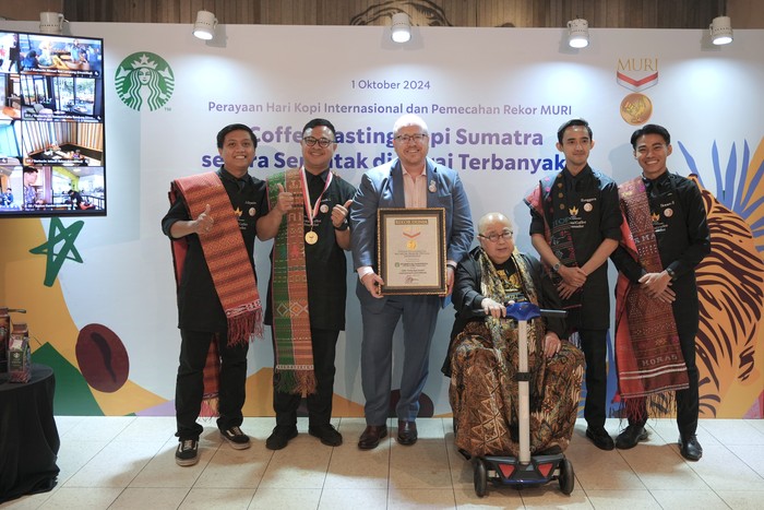 Biji Kopi Sumatera Pecahkan Rekor MURI dalam Coffee Tasting Serentak
