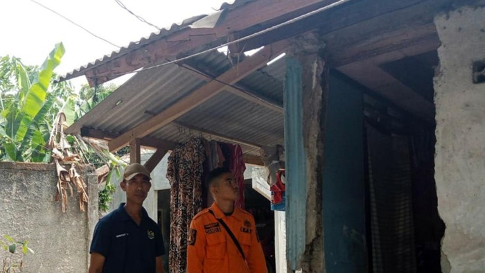 Rumah di Sukabumi rusak akibat gempa