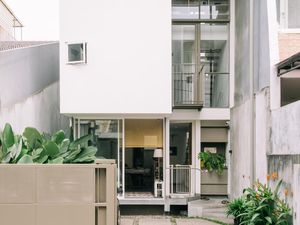 Video Rumah Panggung dengan Desain Estetik di Lahan 90 m2
