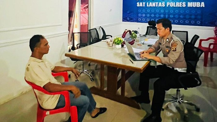 Sopir bus yang tabrak truk dan tewaskan dua orang di Jalintim jadi tersangka.