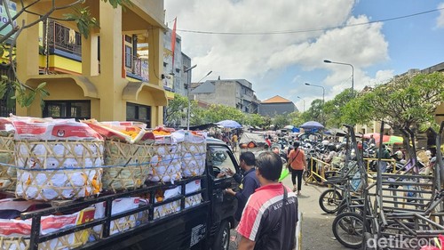 Suasana pintu masuk Pasar Galiran Klungkung, Rabu (2/10/2024).