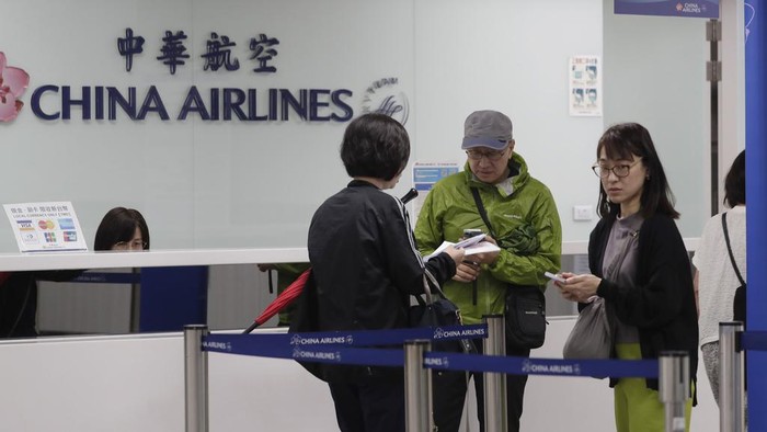 Topan Krathon diperkirakan tiba di Taiwan pada Rabu (2/10/2024). Bandara di negara tersebut ditutup sementara dan beberapa jadwal penerbangan dibatalkan.