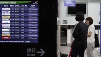 Sebanyak enam maskapai yang melakukan penundaan penerbangan selama Topan Krathon yaitu Daily Air, Mandarin Airlines, Uni Air, China Arilines, Tigerair Taiwan dan Cathay Pacific.